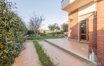 CAMPO DI MARE VILLA TRILIVELLI CON AMPIO GIARDINO