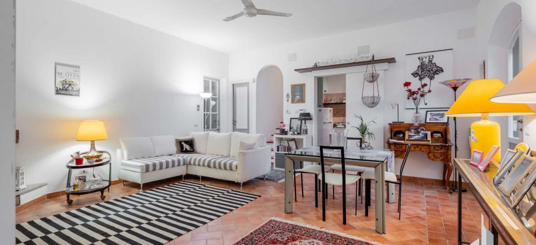 CERENOVA PRESTIGIOSA VILLA CON GIARDINO ANGOLARE