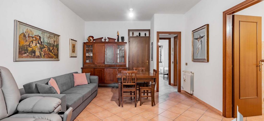 CERVETERI - VIA DEI VILLINI - BILOCALE PIANO TERRA CON POSTO AUTO E CANTINA - ACCESSO INDIPENDENTE