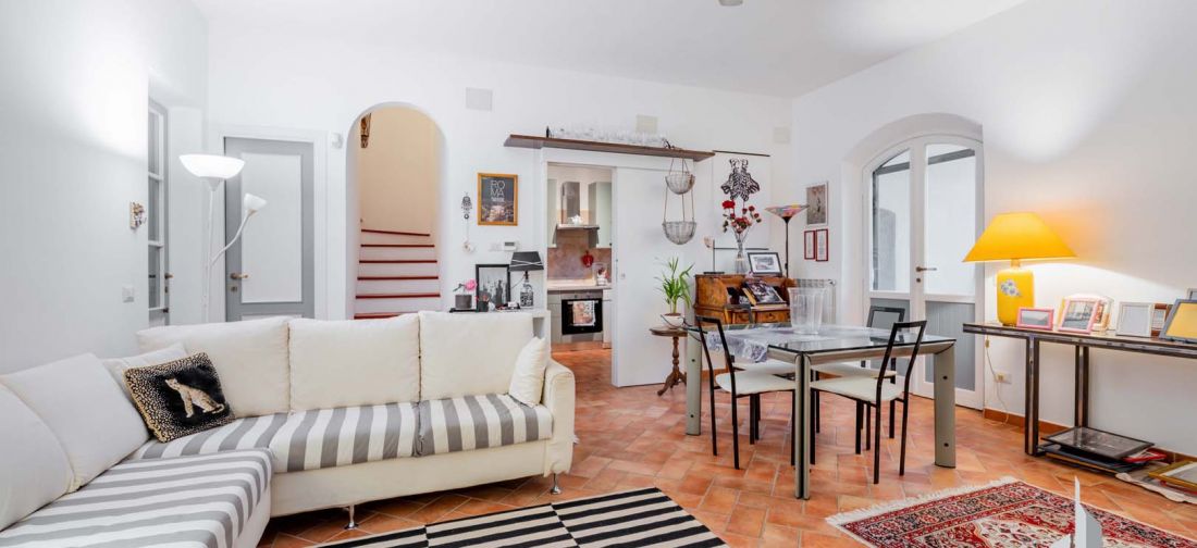 CERENOVA PRESTIGIOSA VILLA CON GIARDINO ANGOLARE