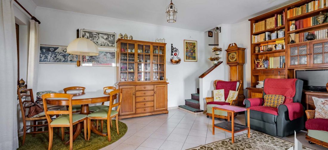 CERENOVA ZONA CHIESA VILLA BILIVELLI RISTRUTTURATA CON AMPIO GIARDINO