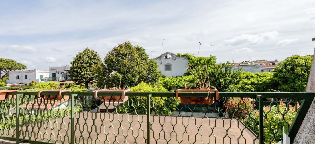 CERENOVA ZONA CHIESA VILLA BILIVELLI RISTRUTTURATA CON AMPIO GIARDINO