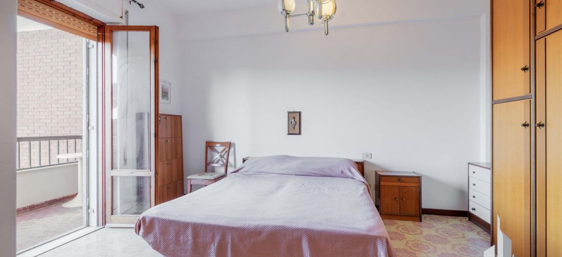 CAMPO DI MARE VILLA TRILIVELLI CON AMPIO GIARDINO