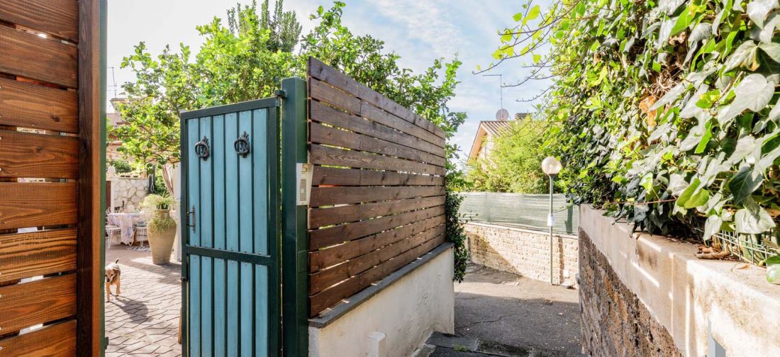 CERVETERI - ZONA TYRSENIA - VILLETTA TRILIVELLI RISTRUTTURATA