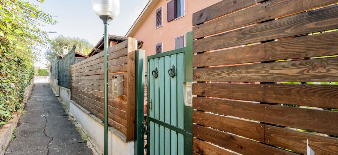 CERVETERI - ZONA TYRSENIA - VILLETTA TRILIVELLI RISTRUTTURATA