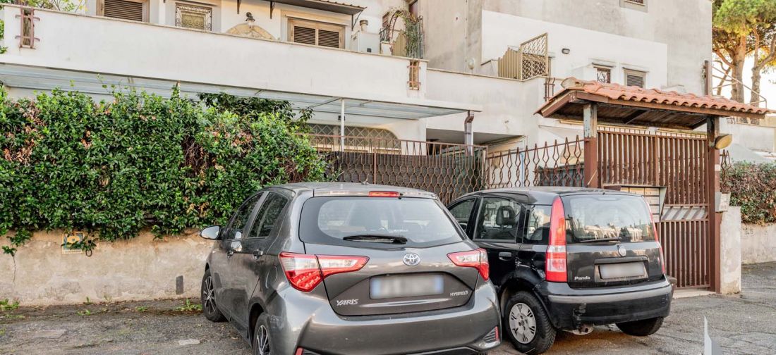 CERENOVA - VIA GABRIELE MARINI - BILOCALE RISTRUTTURATO CON POSTO AUTO
