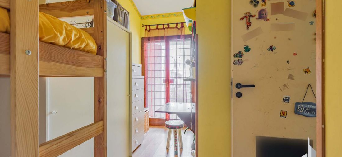 CERENOVA ZONA SCUOLE TRILOCALE BILIVELLI CON DUE BALCONI