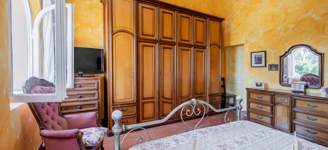 CERVETERI VIA AURELIA 46, EX CASALE ENTE MAREMMA CON TERRENNO 1000 MQ