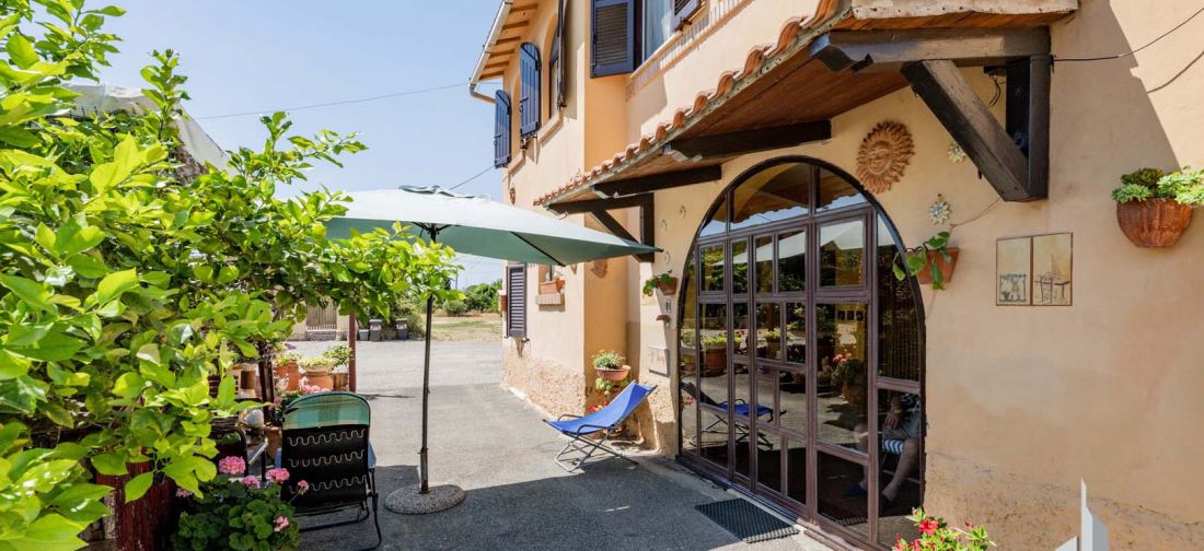 CERVETERI VIA AURELIA 46, EX CASALE ENTE MAREMMA CON TERRENNO 1000 MQ