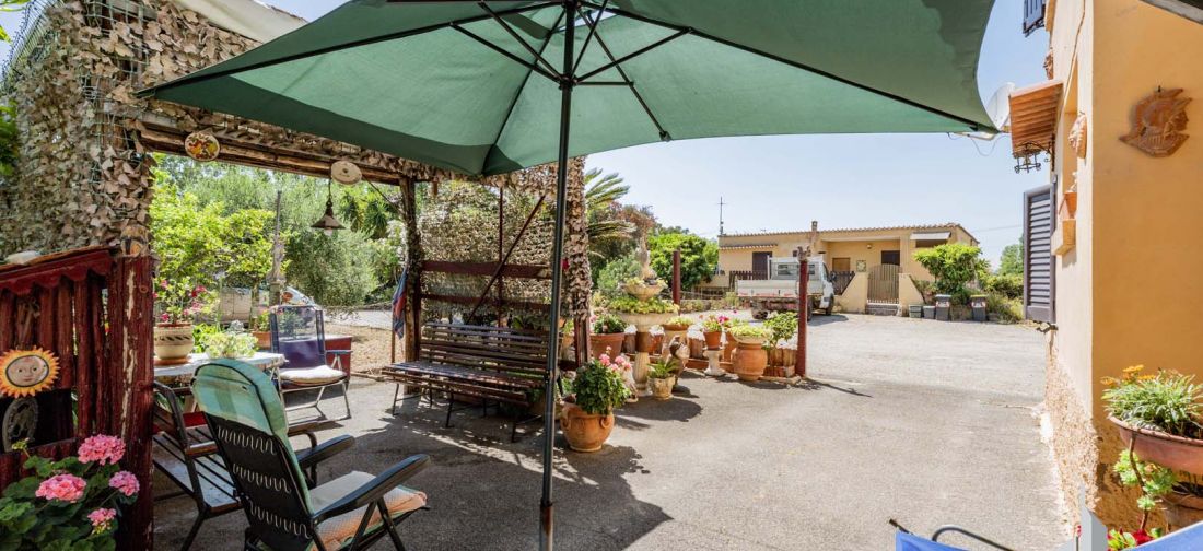 CERVETERI VIA AURELIA 46, EX CASALE ENTE MAREMMA CON TERRENNO 1000 MQ