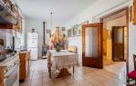 CERVETERI VIA AURELIA 46, EX CASALE ENTE MAREMMA CON TERRENNO 1000 MQ