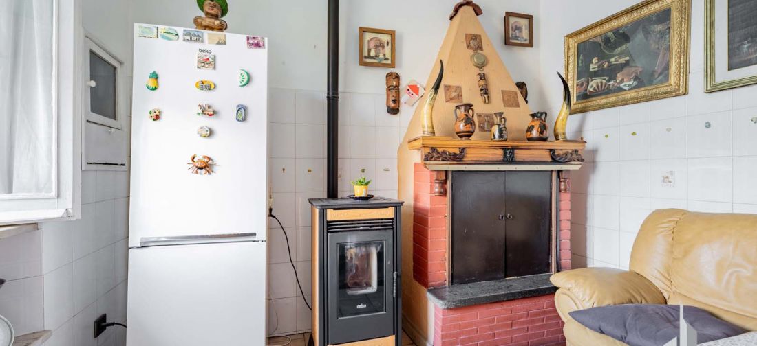 CERVETERI VIA AURELIA 46, EX CASALE ENTE MAREMMA CON TERRENNO 1000 MQ