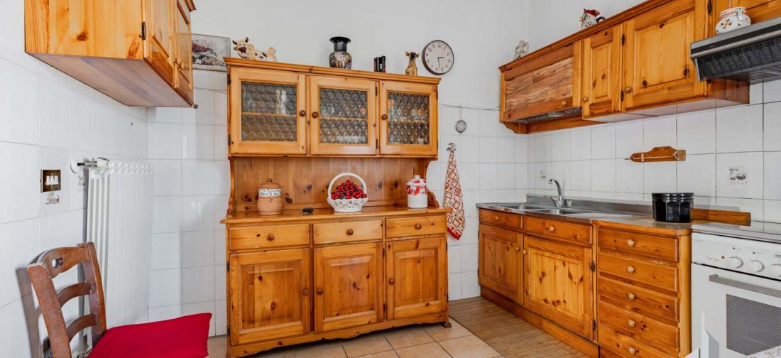 CERVETERI VIA AURELIA 46, EX CASALE ENTE MAREMMA CON TERRENNO 1000 MQ