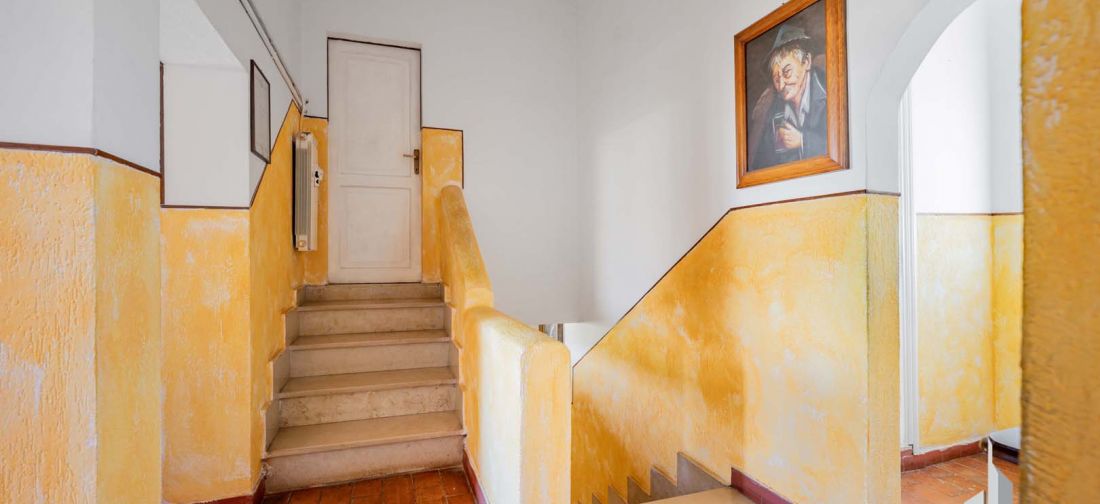 CERVETERI VIA AURELIA 46, EX CASALE ENTE MAREMMA CON TERRENNO 1000 MQ