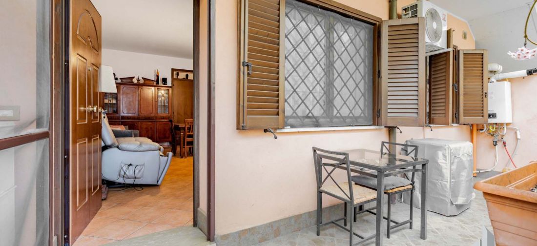 CERVETERI - VIA DEI VILLINI - BILOCALE PIANO TERRA CON POSTO AUTO E CANTINA - ACCESSO INDIPENDENTE