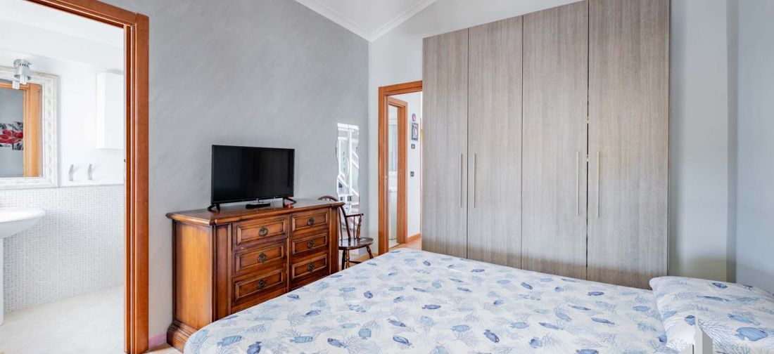 CERVETERI - ZONA TYRSENIA - BILOCALE SOPPALCATO CON AMPIO TERRAZZO