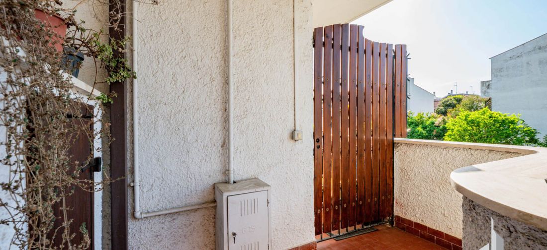 CERENOVA TRILOCALE COMPLETAMENTE RISTRUTTURATO CON AMPIO SPAZIO ESTERNO