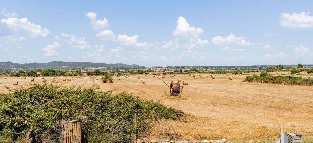 CERVETERI VIA AURELIA 46, EX CASALE ENTE MAREMMA CON TERRENNO 1000 MQ