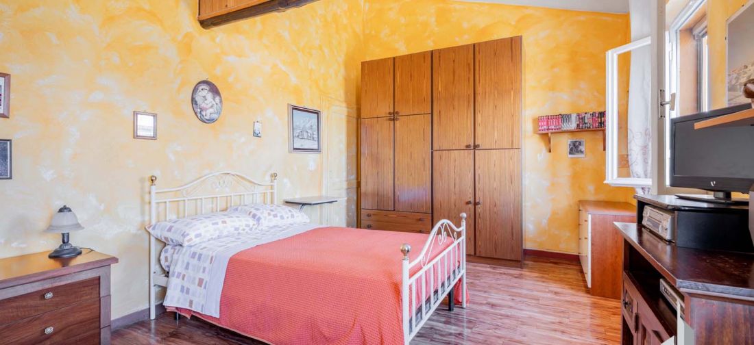 CERVETERI VIA AURELIA 46, EX CASALE ENTE MAREMMA CON TERRENNO 1000 MQ