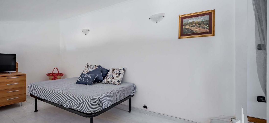 CERVETERI - ZONA TYRSENIA - BILOCALE SOPPALCATO CON AMPIO TERRAZZO