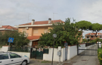 VILLA TRILIVELLI IN COMPRENSORIO SIGNORILE PRIVATO