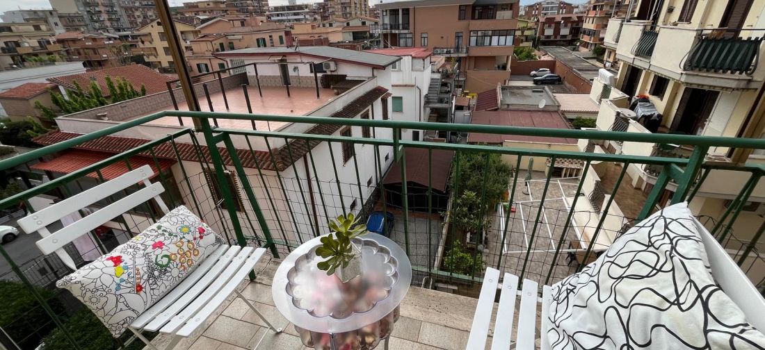 LADISPOLI - BILOCALE RISTRUTTURATO CENTRALISSIMO