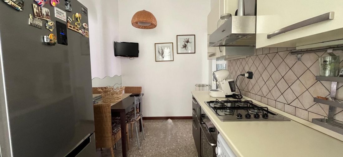 LADISPOLI - BILOCALE RISTRUTTURATO CENTRALISSIMO