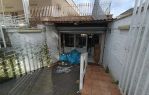 LADISPOLI - LOCALE COMMERCIALE SU DUE LIVELLI CON AMPIO ESTERNO