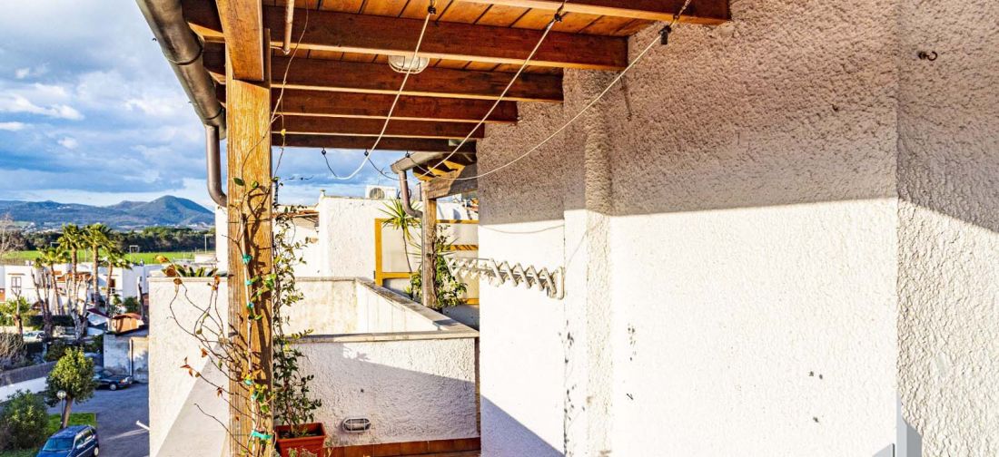 CERENOVA ATTICO RISTRUTTURATO CON TERRAZZO PANORAMICO