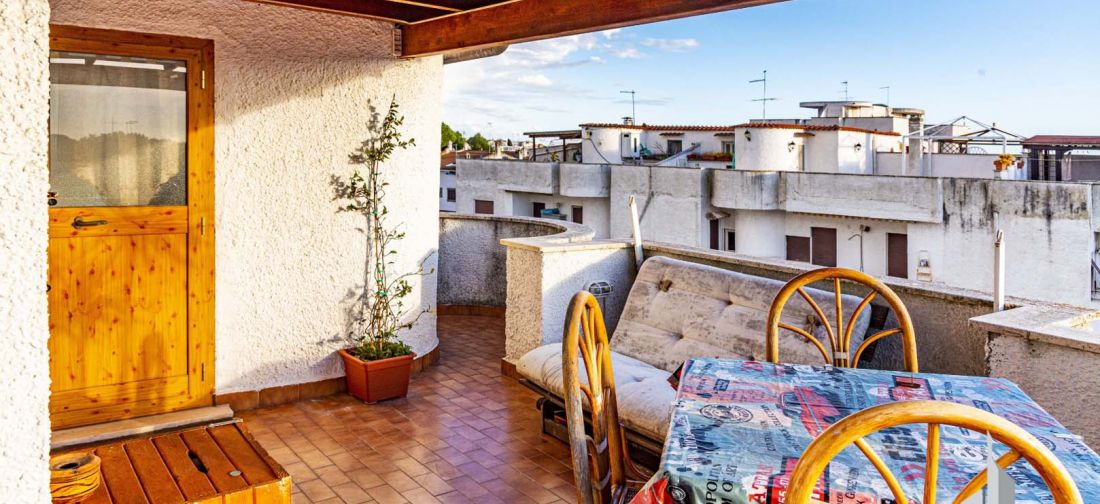 CERENOVA ATTICO RISTRUTTURATO CON TERRAZZO PANORAMICO