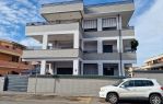 LADISPOLI - ATTICO CENTRALE IN PALAZZINA DEL 2021 CON LASTRICO SOLARE E POSTO AUTO