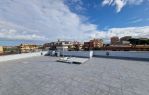 LADISPOLI - ATTICO CENTRALE IN PALAZZINA DEL 2021 CON LASTRICO SOLARE E POSTO AUTO