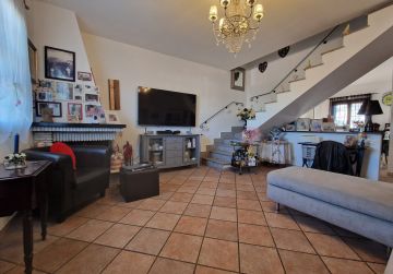 LADISPOLI - APPARTAMENTO IN VILLA QUADRILOCALE