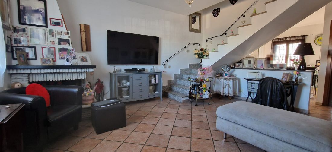 LADISPOLI - APPARTAMENTO IN VILLA QUADRILOCALE