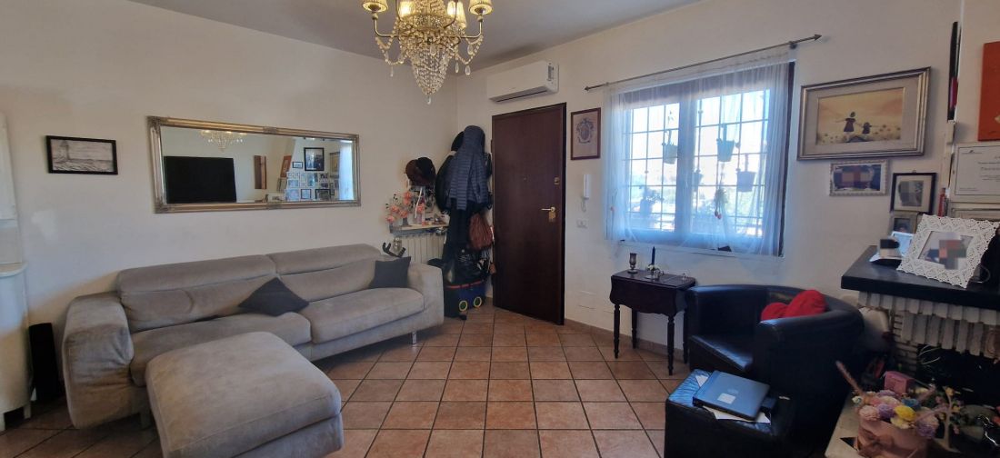 LADISPOLI - APPARTAMENTO IN VILLA QUADRILOCALE