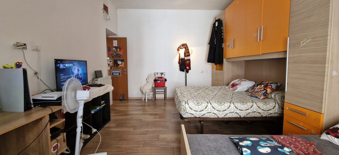 LADISPOLI - TRILOCALE CENTRALISSIMO CON ASCENSORE