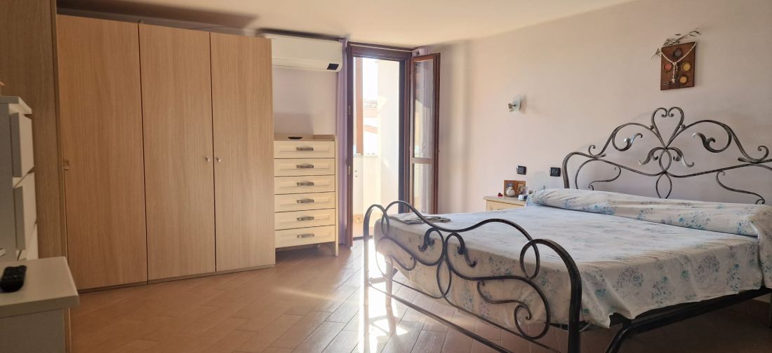 LADISPOLI - VILLETTA BILIVELLI RISTRUTTURATA CON AMPIO GIARDINO
